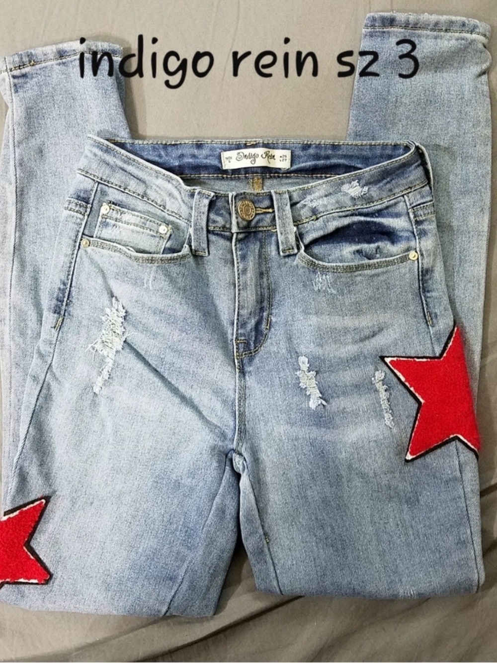 Indigo Rein size 3 Light Blue Skinny Jeans with Red Star Patches
